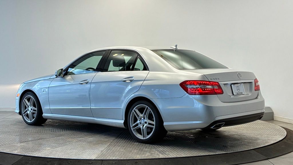 Thumbnail: 2012 Mercedes-Benz E-Class - 3