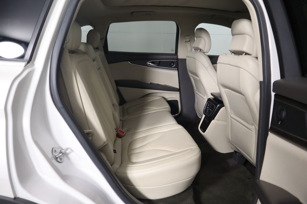 2016 Lincoln MKX Reserve 22