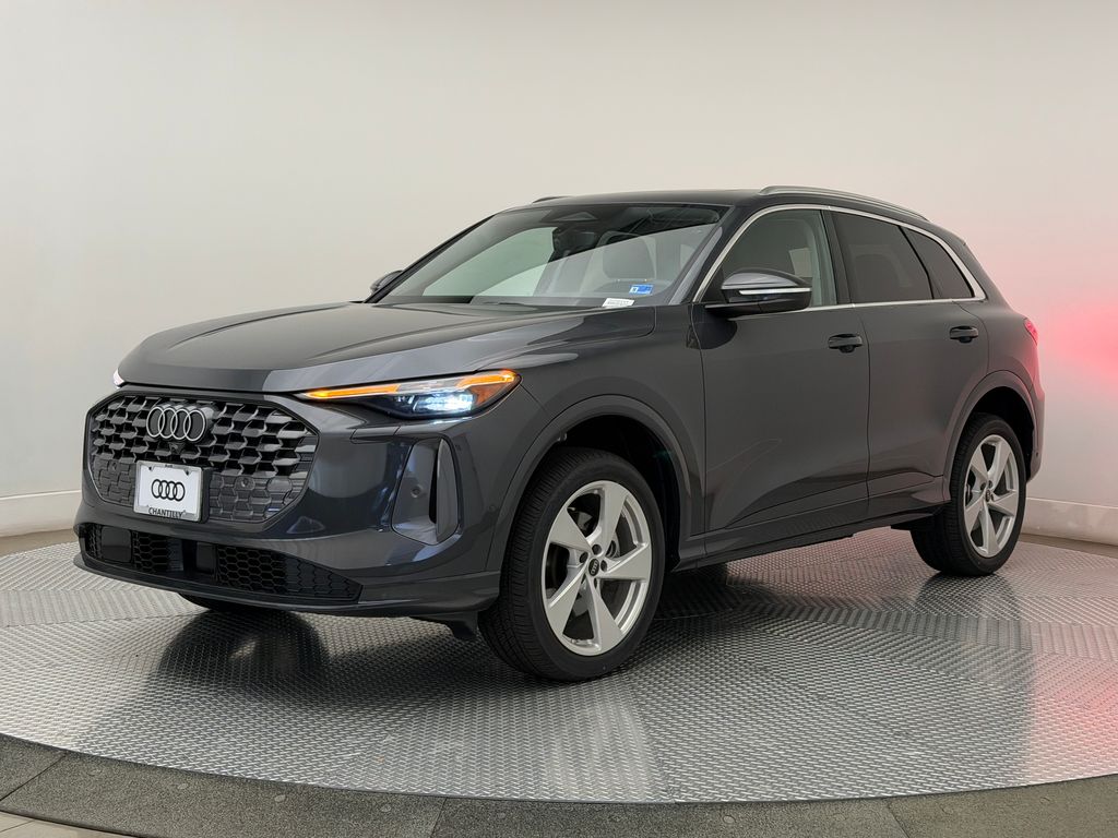 Thumbnail: 2026 Audi Q5 - 4