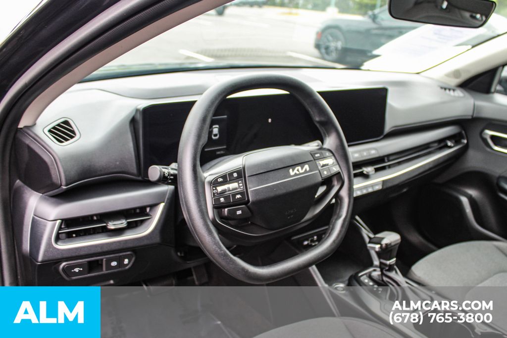 Used 2025 Gray Kia LXS image 22