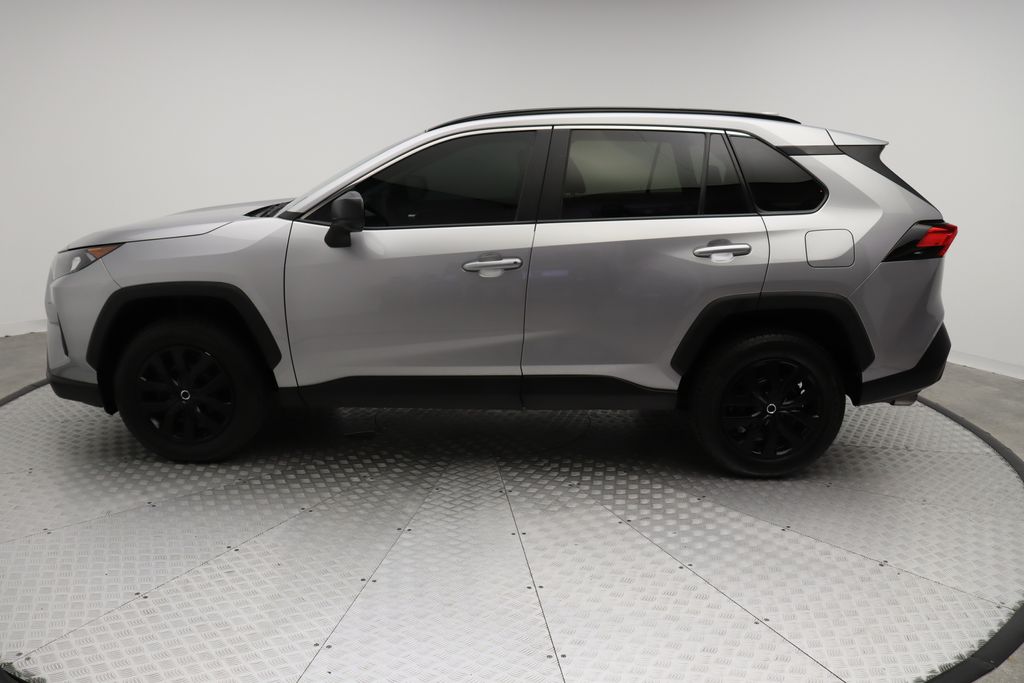 2021 Toyota RAV4 LE 12