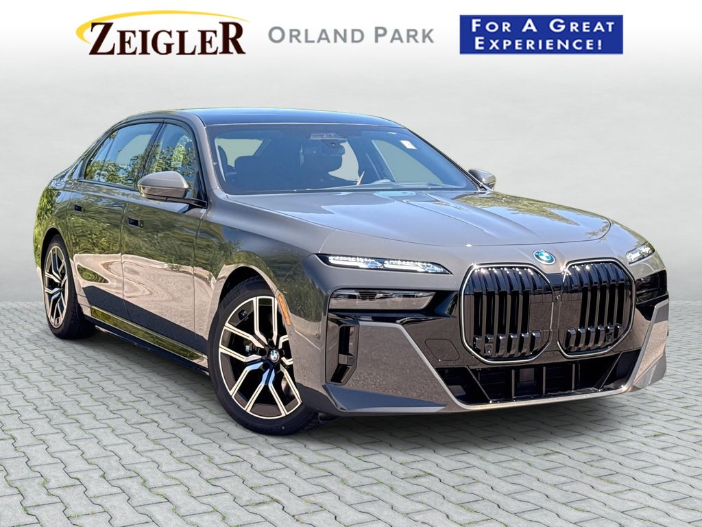 Gray (Dravit Grey Metallic) 2026 BMW 7 Series Sedan All-Wheel Drive 8-Speed Automatic
