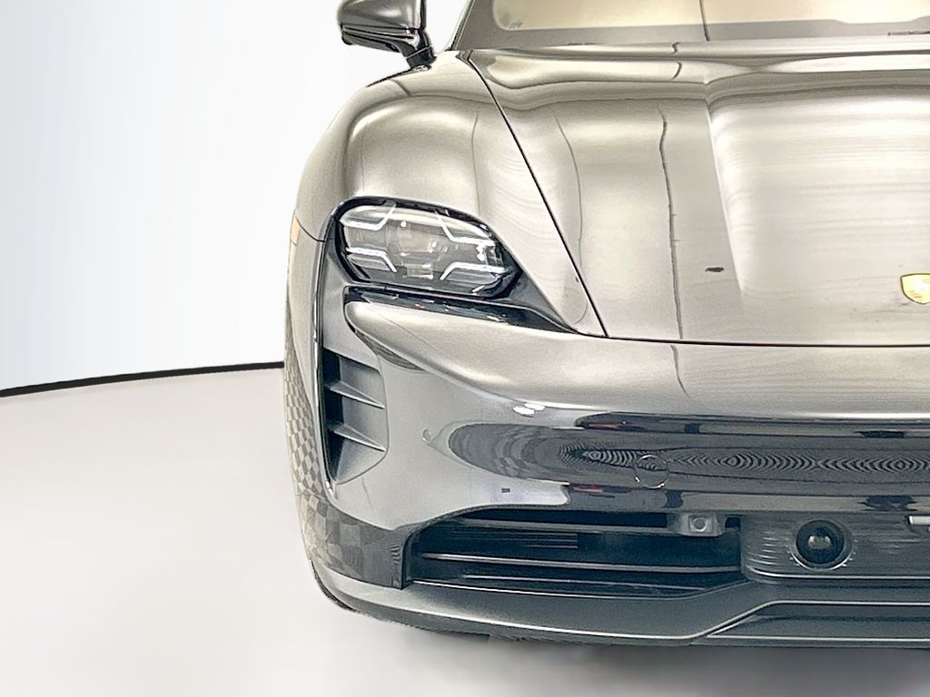 Thumbnail: 2023 Porsche Taycan - 12