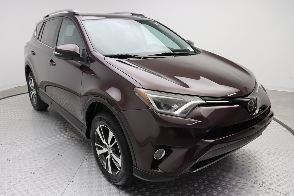 2018 Toyota RAV4 XLE 6