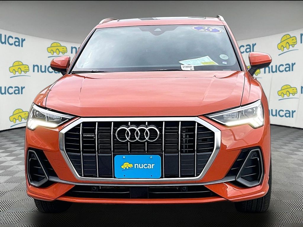 2025 Audi Q3 — photo 2