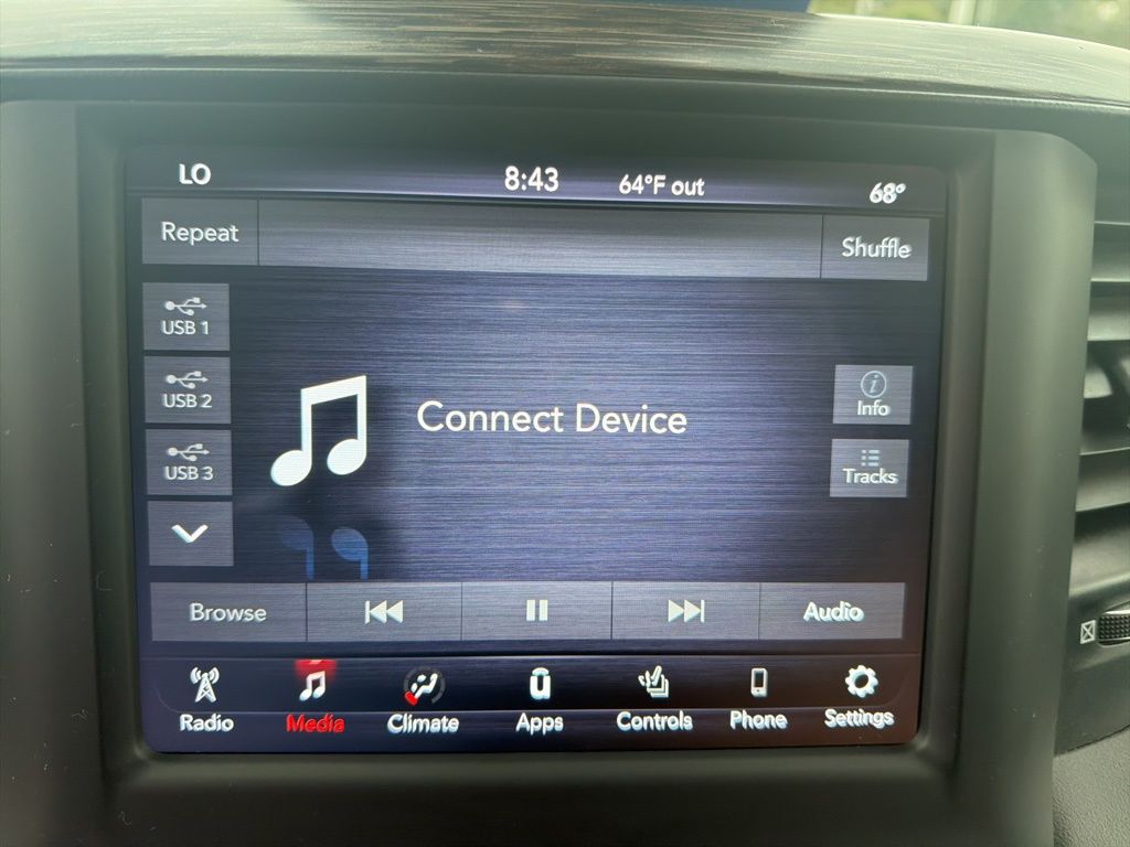 2020 Ram 1500 Laramie Crew Cab 4x4 5'7" Box