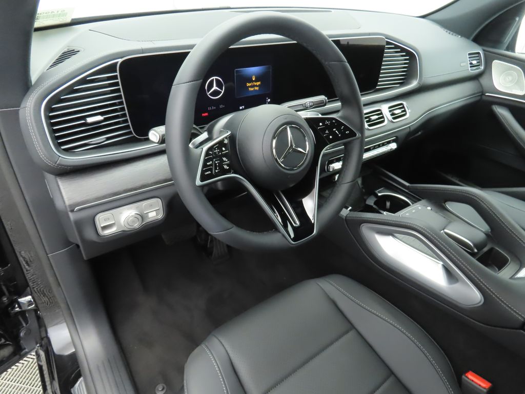 Thumbnail: 2026 Mercedes-Benz GLE - 9