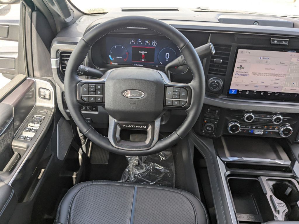 2026 Ford Super Duty F-250 SRW Platinum