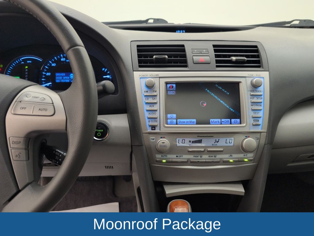Used 2011 Gray Toyota Base image 17