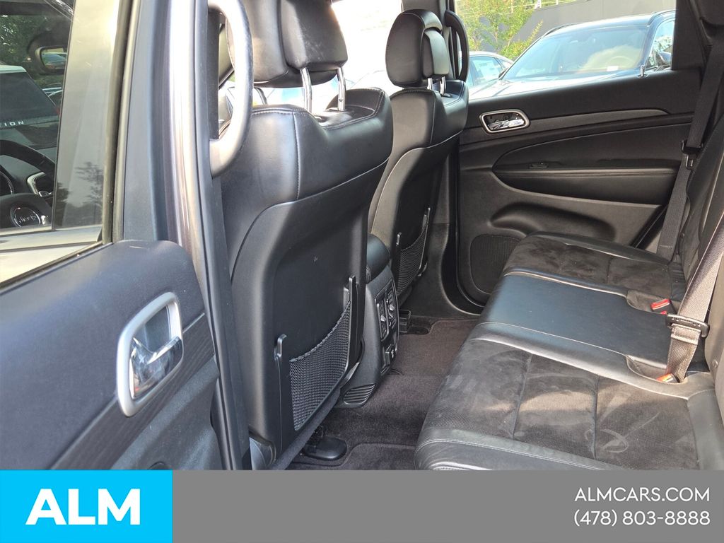 Used 2017 Gray Jeep Altitude image 15