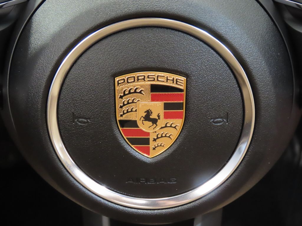 Thumbnail: 2026 Porsche Macan - 21