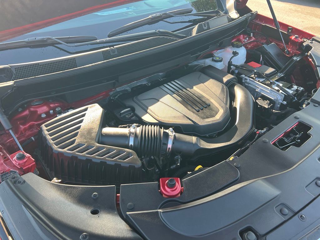 Used 2025 Chevrolet Traverse SUV