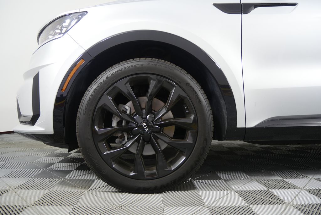 Thumbnail: 2021 Kia Sorento - 8