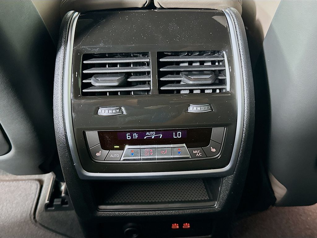 Thumbnail: 2026 BMW X5 - 18