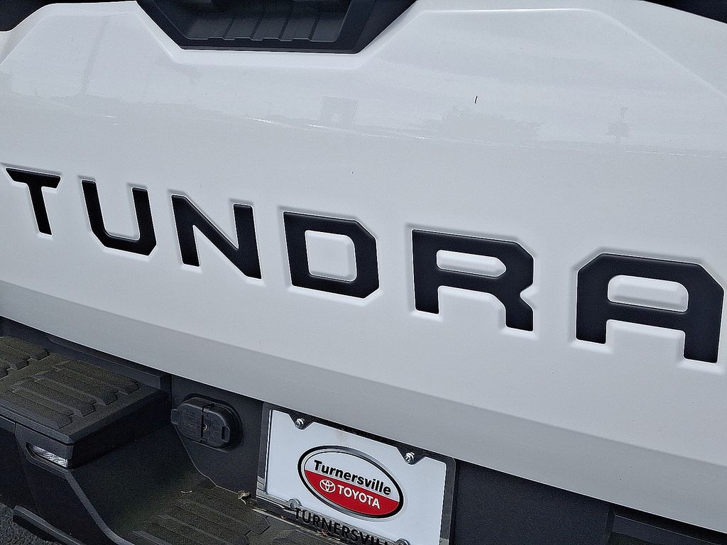 2025 Toyota Tundra SR5 5