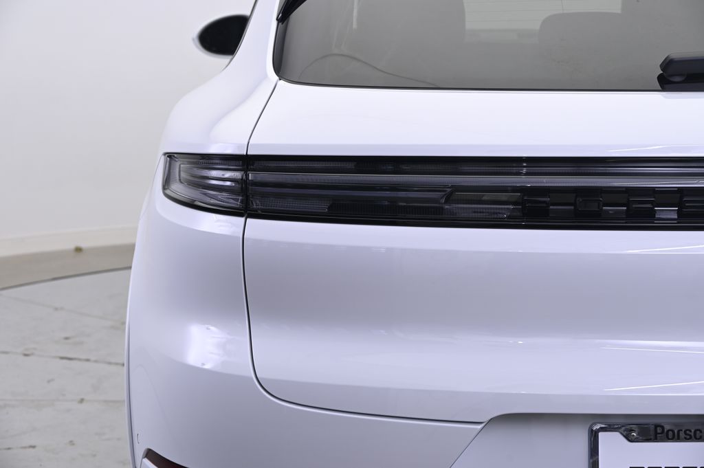 Thumbnail: 2026 Porsche Cayenne - 13