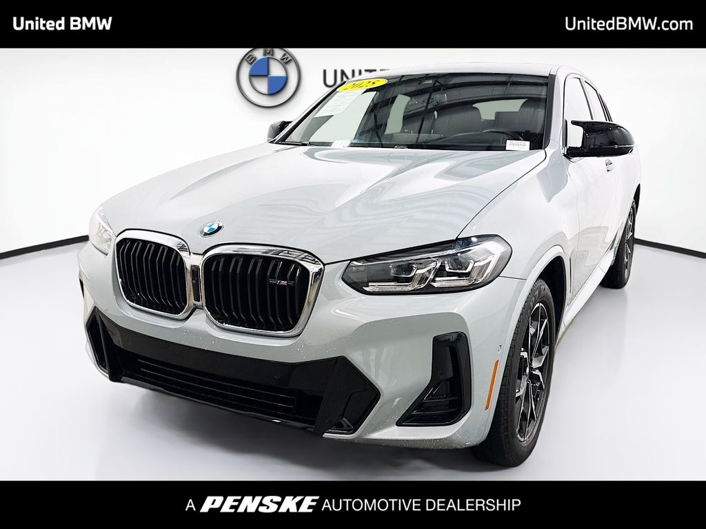 Thumbnail: 2025 BMW X4 - 1