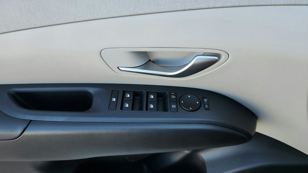 2025 Hyundai Tucson Hybrid