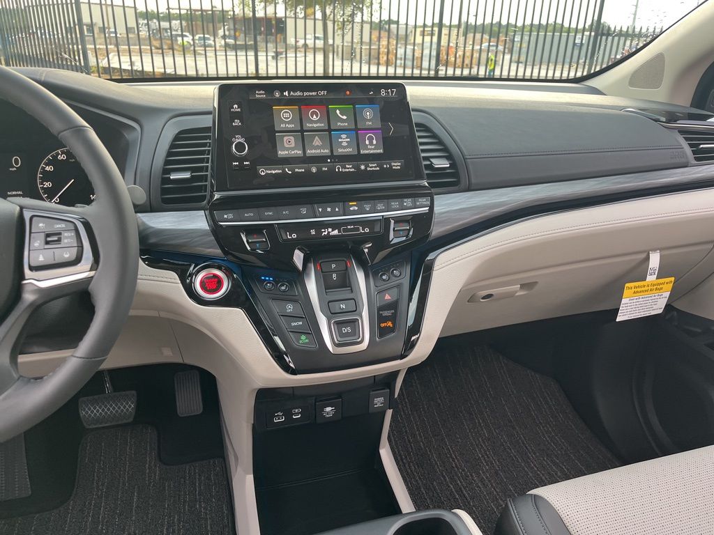 Thumbnail: 2026 Honda Odyssey - 10