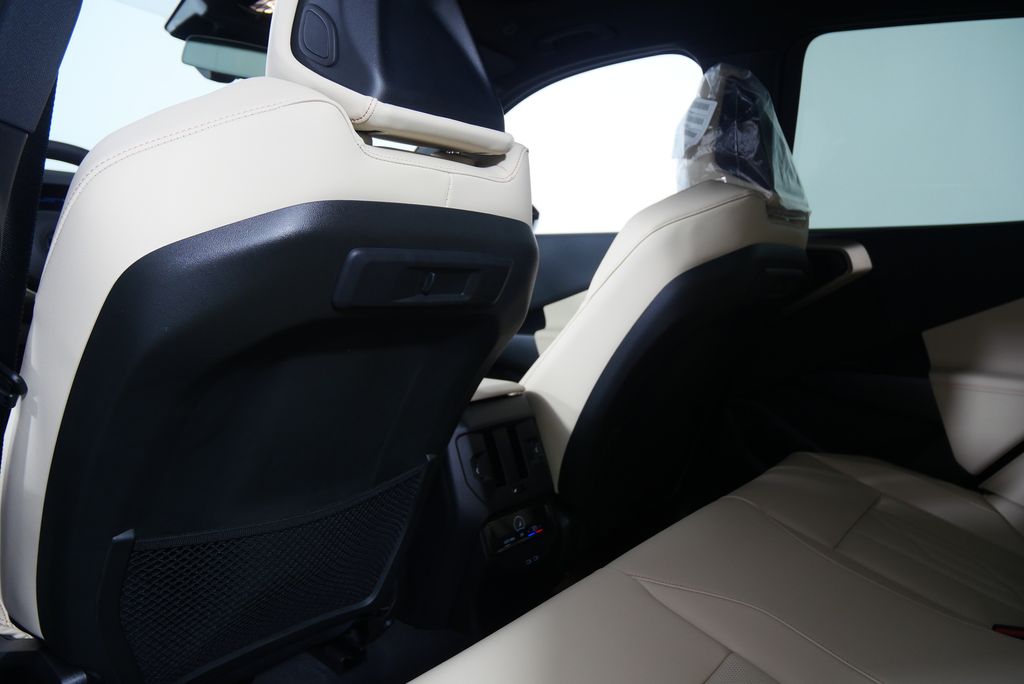 2025 BMW X3 3.0i 16