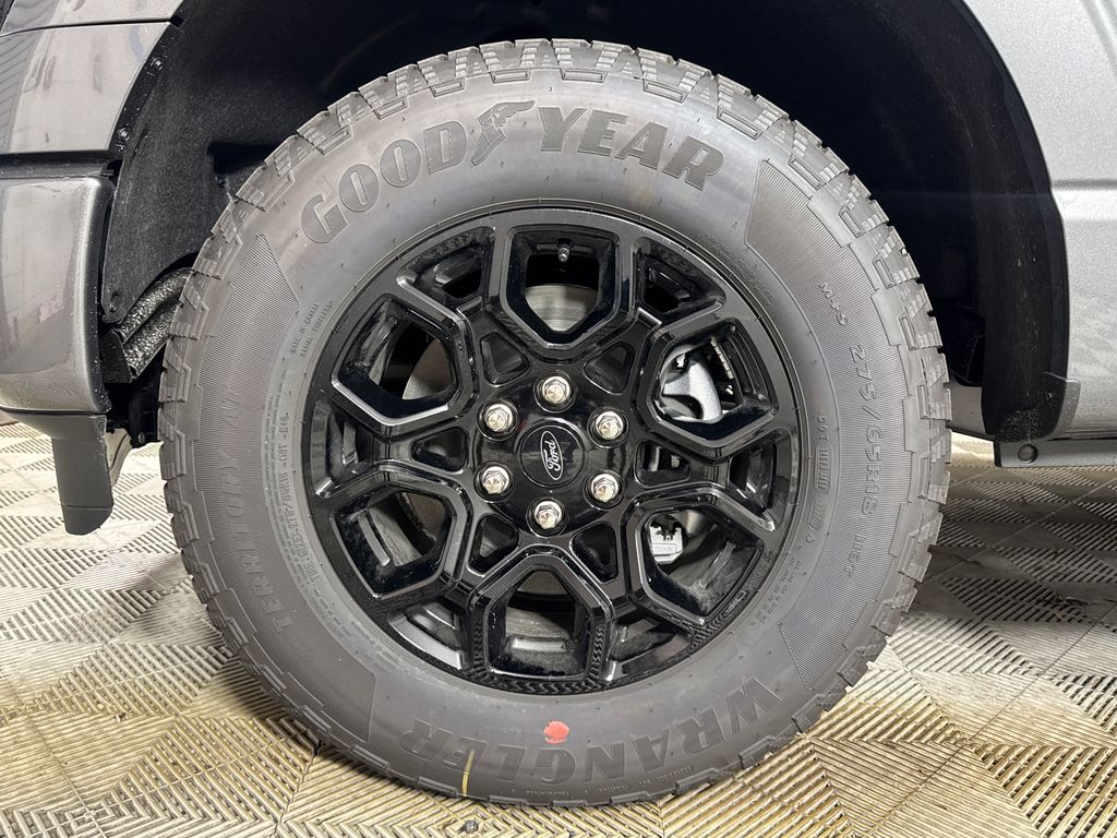 New 2026 Gray Ford XLT image 15