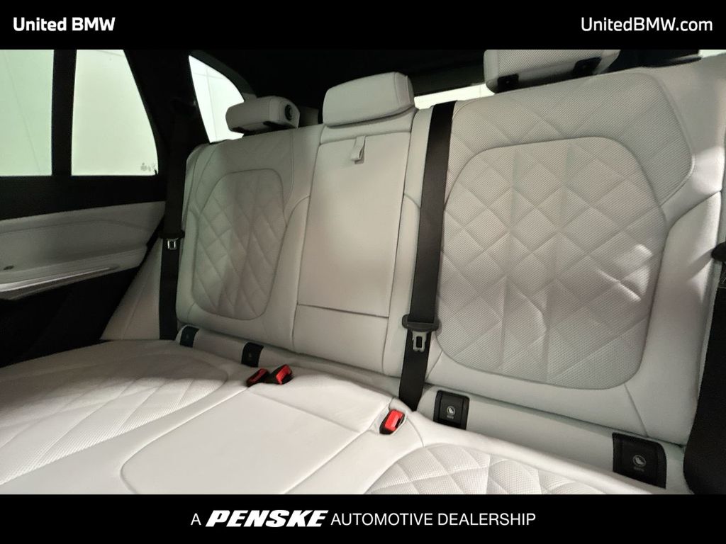 2026 BMW X5 xDrive40i 21