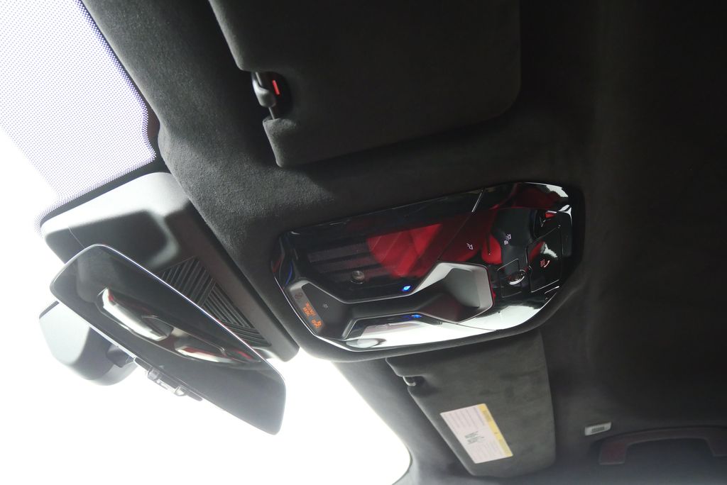 Thumbnail: 2026 BMW M5 - 22