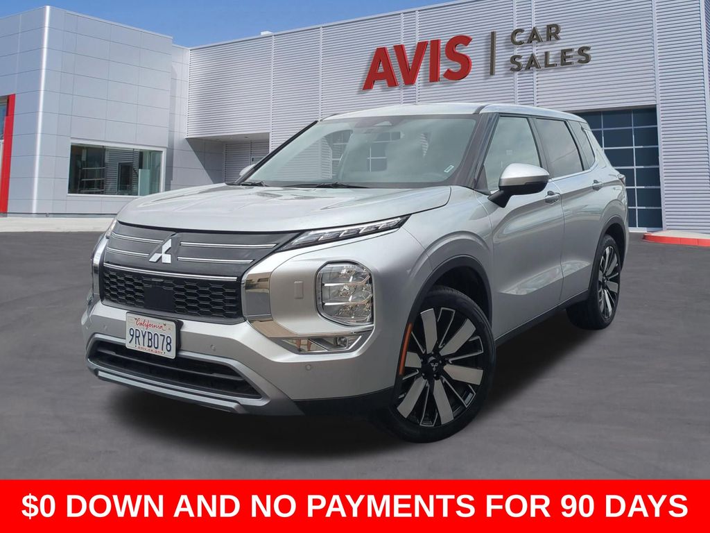 Silver 2025 Mitsubishi Outlander SE FWD SUV / Crossover Front-Wheel Drive Continuously Variable Transmission