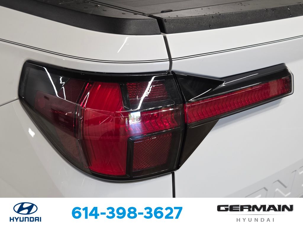Used 2022 White Hyundai SEL image 19