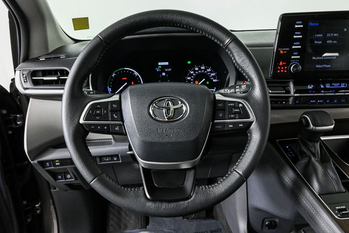 2022 Toyota Sienna XLE 10