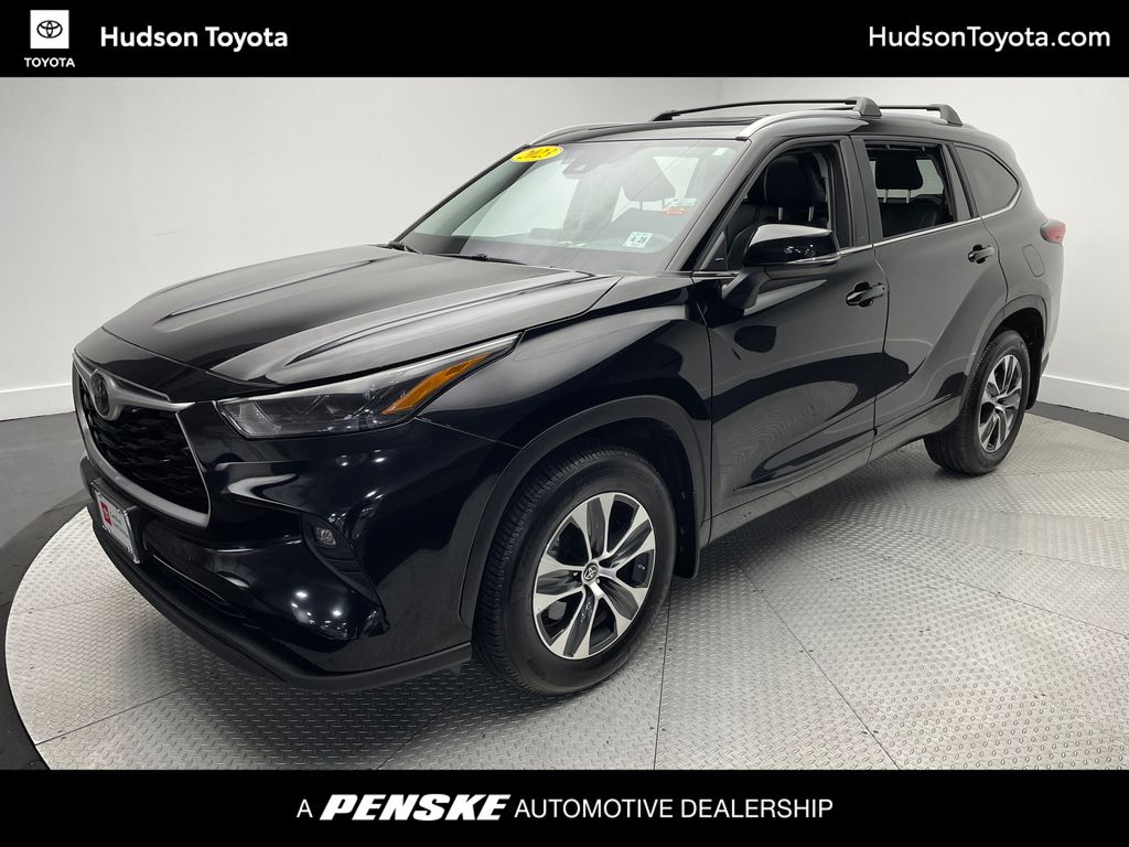 Thumbnail: 2023 Toyota Highlander - 1