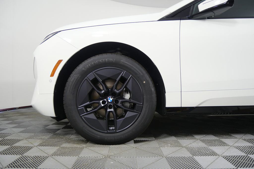 2026 BMW iX  7