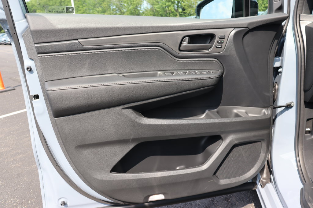 Thumbnail: 2027 Honda Odyssey - 28