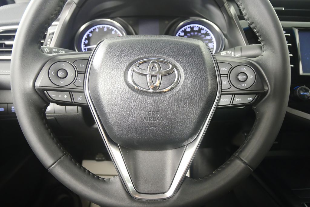 Thumbnail: 2018 Toyota Camry - 21