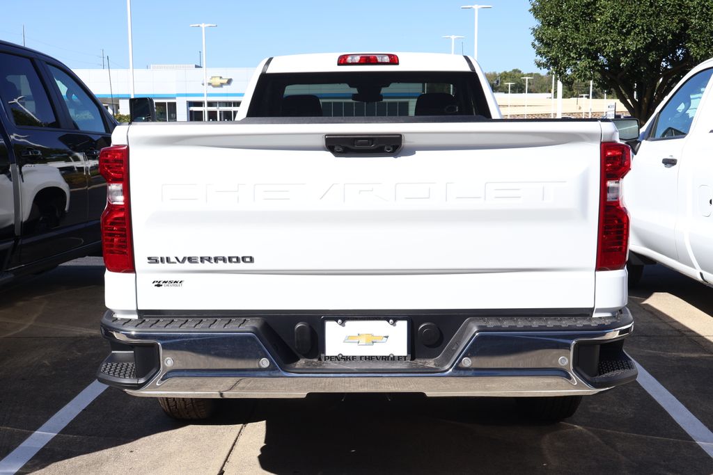 Thumbnail: 2026 Chevrolet Silverado 1500 - 9