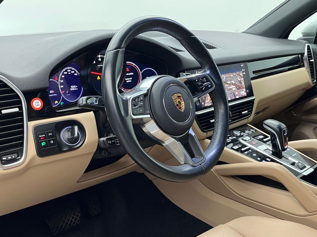 Thumbnail: 2023 Porsche Cayenne - 4