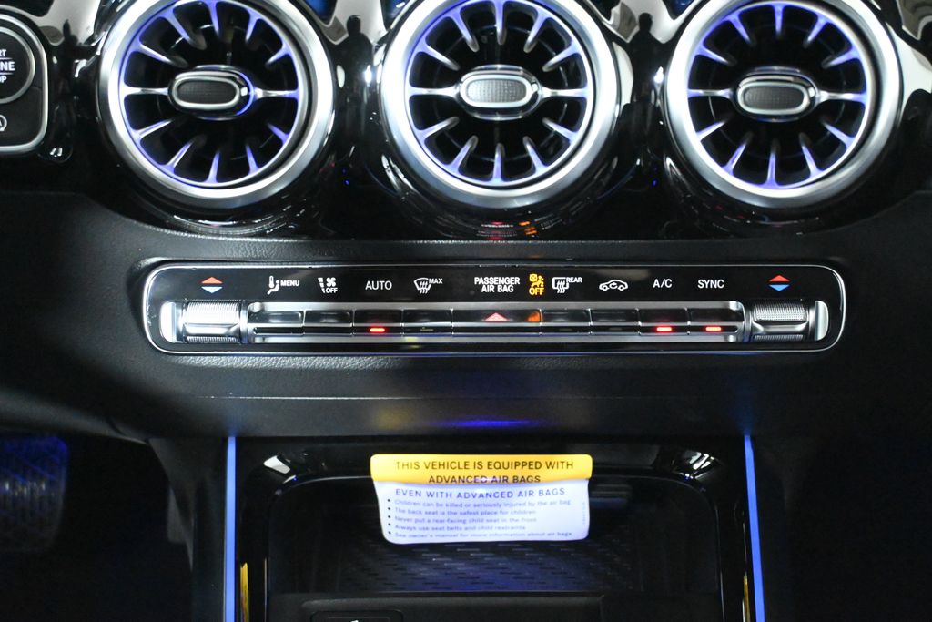 Thumbnail: 2025 Mercedes-Benz GLA - 18