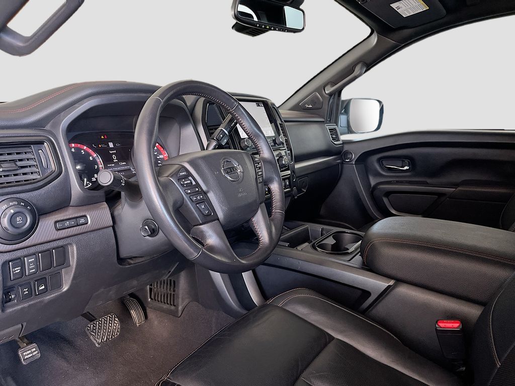 Used 2022 White Nissan PRO-4X image 9