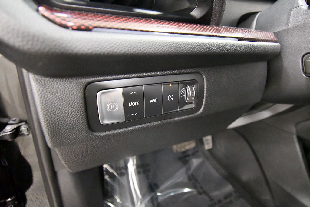 Used 2024 Chevrolet Traverse SUV