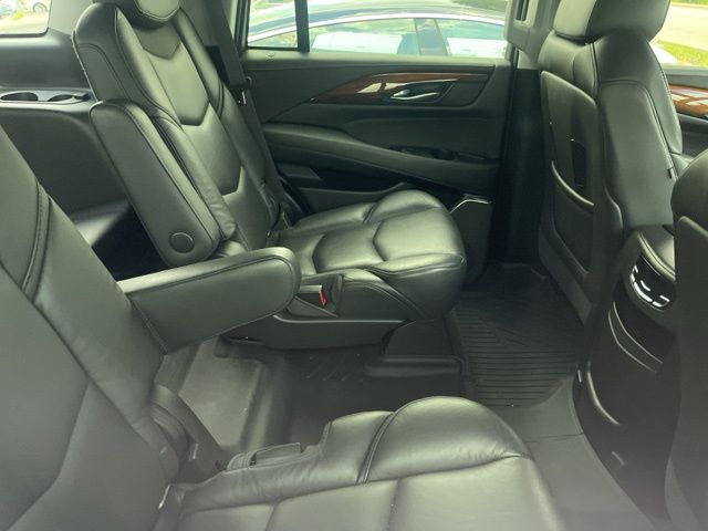 Thumbnail: 2017 Cadillac Escalade - 7