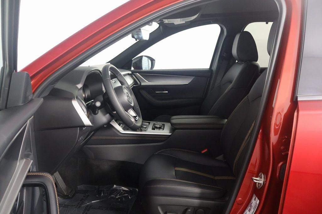 Thumbnail: 2025 Mazda CX-70 - 5