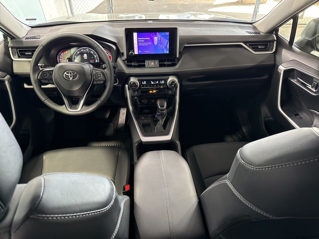 Thumbnail: 2024 Toyota RAV4 - 32