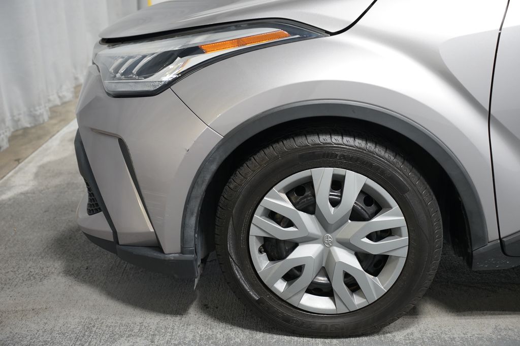 Thumbnail: 2020 Toyota C-HR - 5