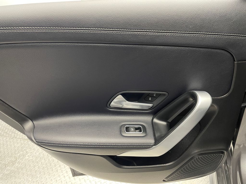 Thumbnail: 2020 Mercedes-Benz A-Class - 31