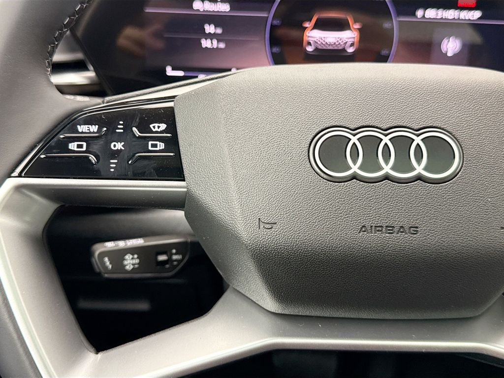 Thumbnail: 2025 Audi Q5 - 11