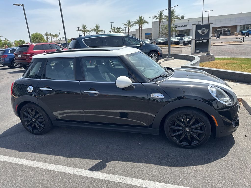 Thumbnail: 2019 MINI Cooper - 2