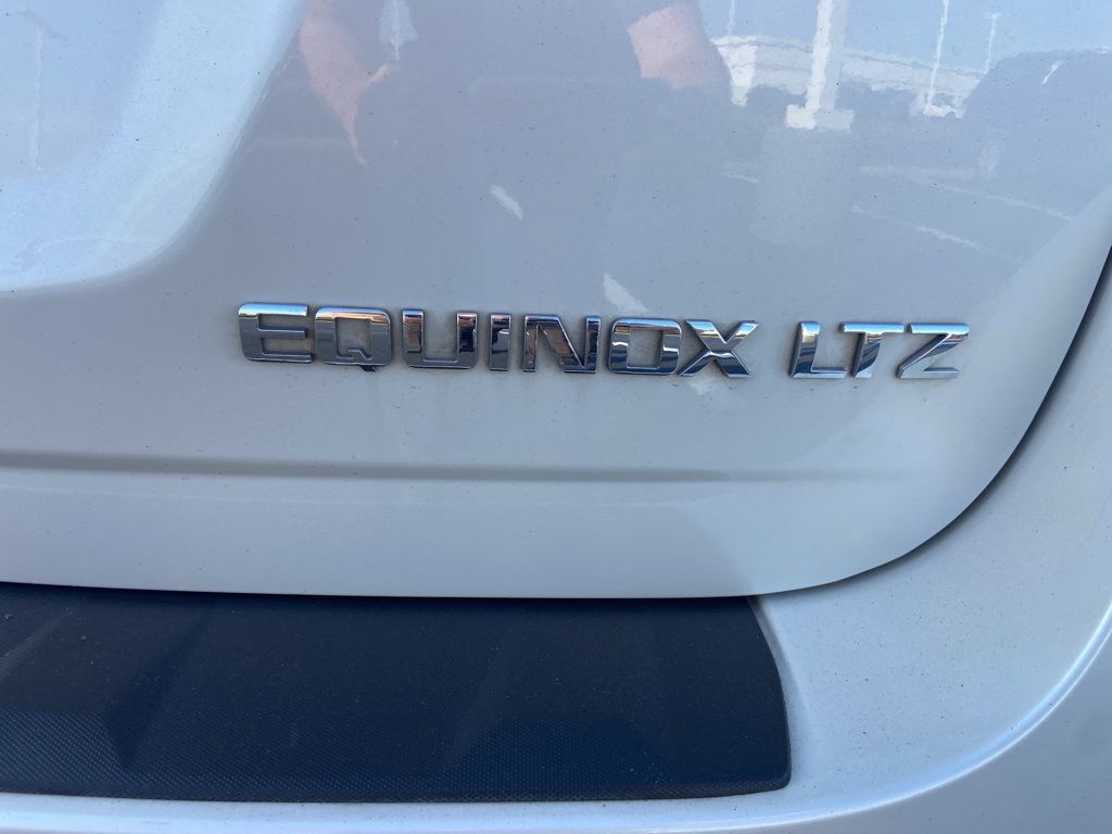 Thumbnail: 2013 Chevrolet Equinox - 12