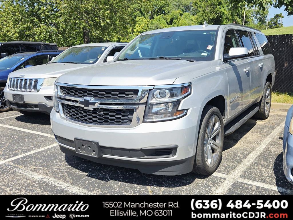 Silver Ice Metallic 2020 Chevrolet Suburban SUV / Crossover Four-Wheel Drive 6-Speed Automatic Overdrive