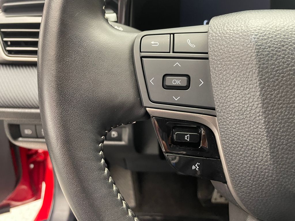 Thumbnail: 2025 Toyota Camry - 22