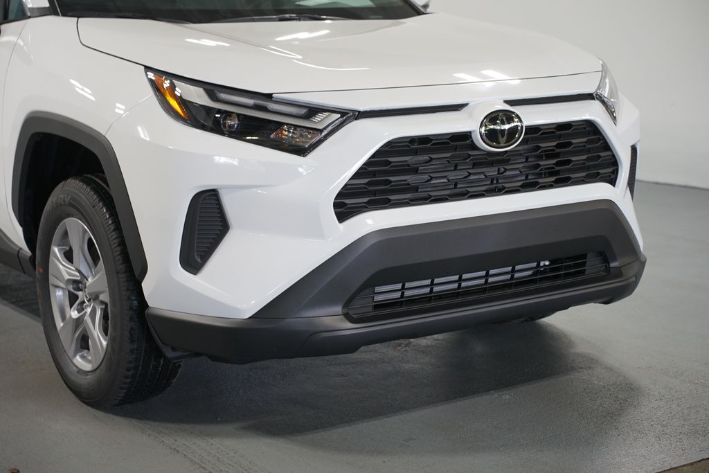 Thumbnail: 2025 Toyota RAV4 - 4